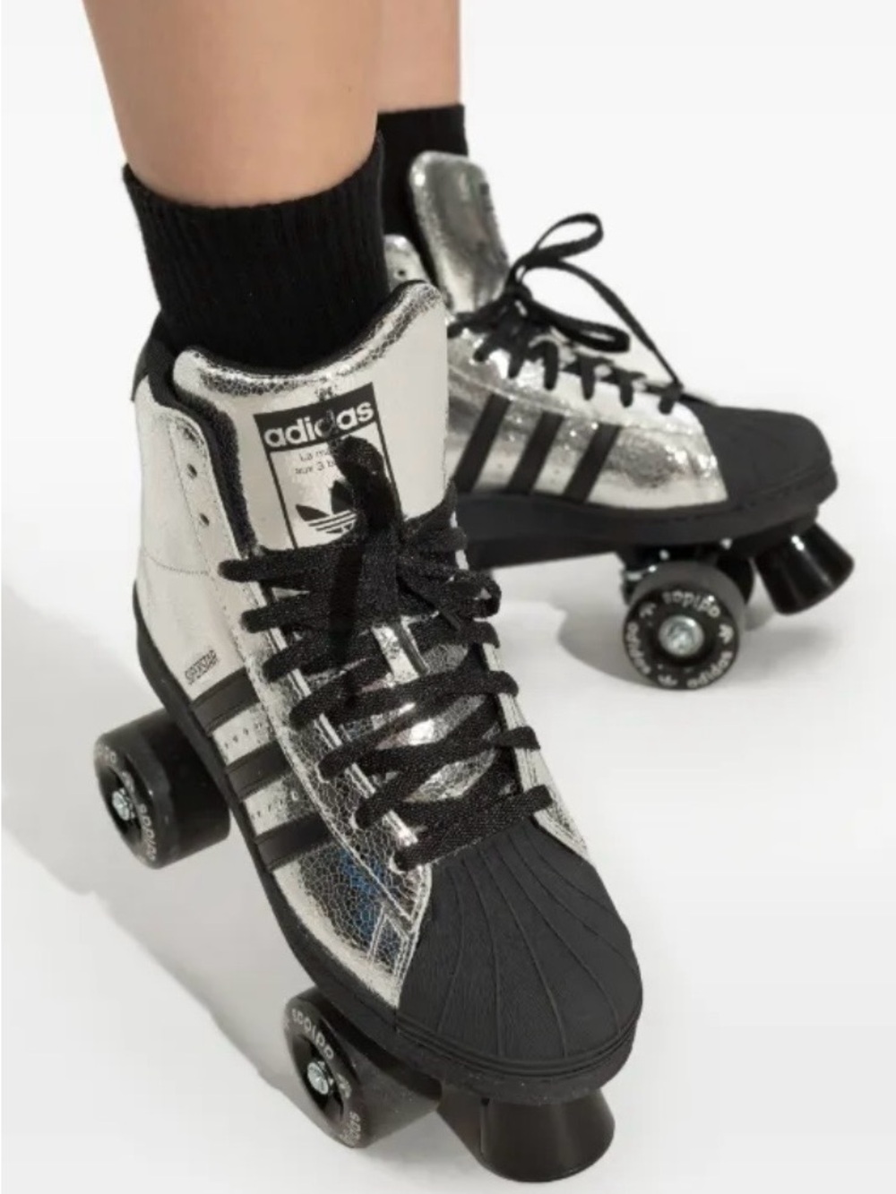 adidas Superstar 82 Roller Skate Shoes Silver Black Shell Toe US Size 7.5 NEW